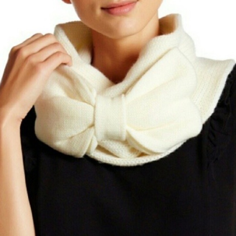Lovely cream Kate Spade cowl neck infinity scarf